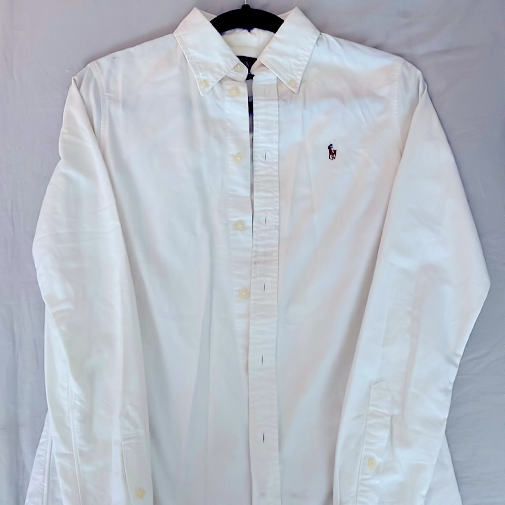 White polo Ralph Lauren shirt in good condition.Size: S